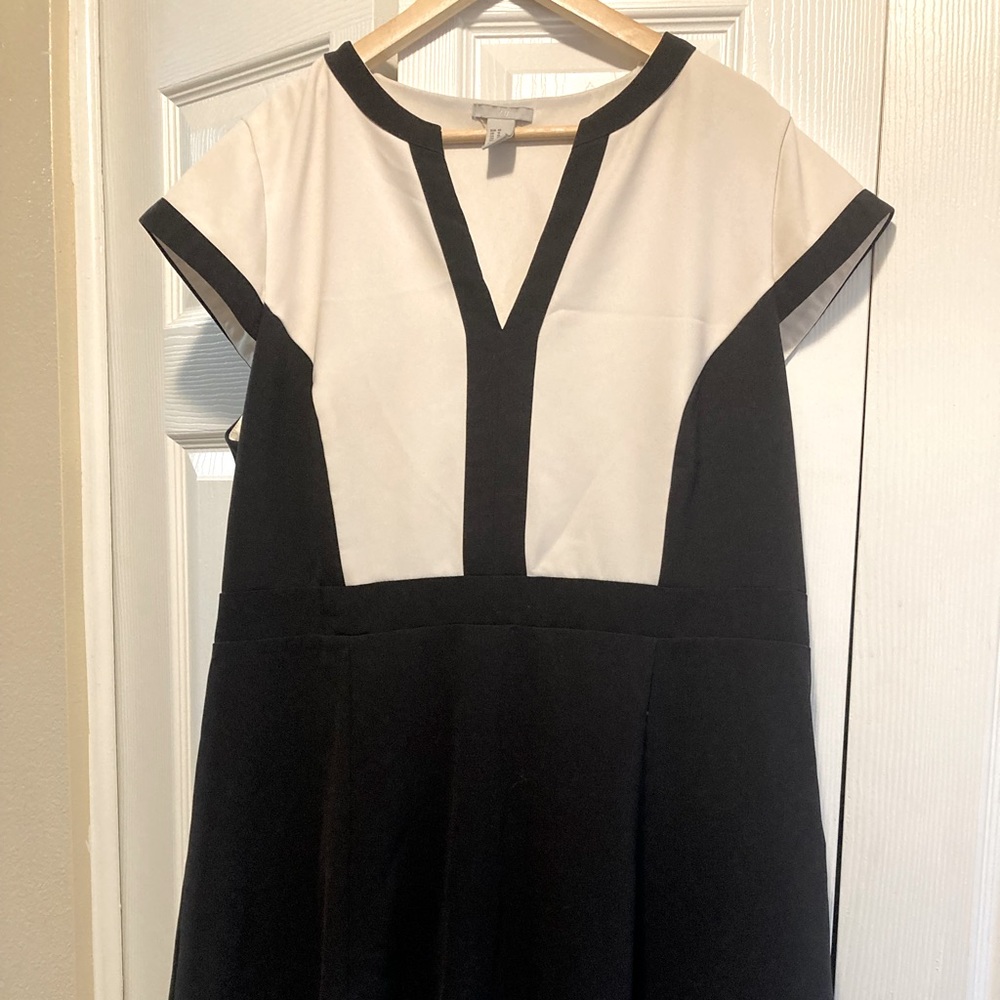 Black and White Size 18 Dress